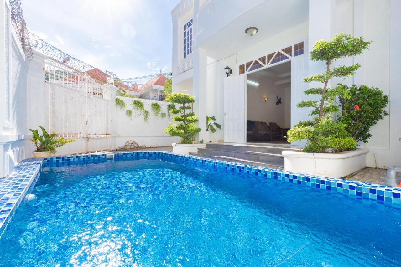 Palm Villa 3 - 5Bedrooms In Center Vungtau หวุงเต่า ภายนอก รูปภาพ